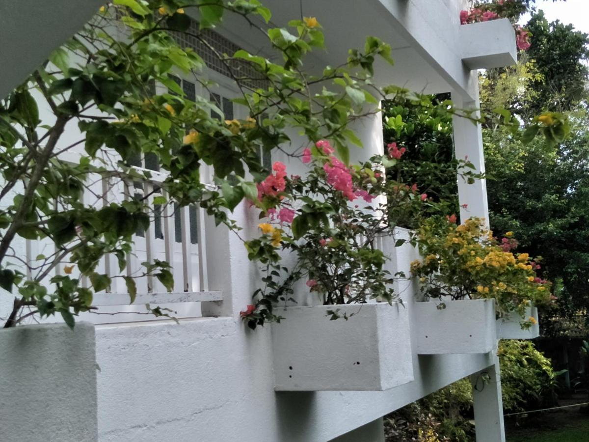 Hikkaduwa Blue Ocean Hotel Exterior photo